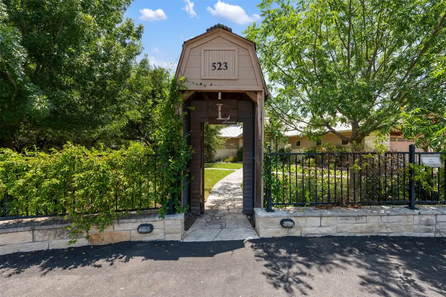 523 County Road 136a, Kingsland, TX 78639 - #2