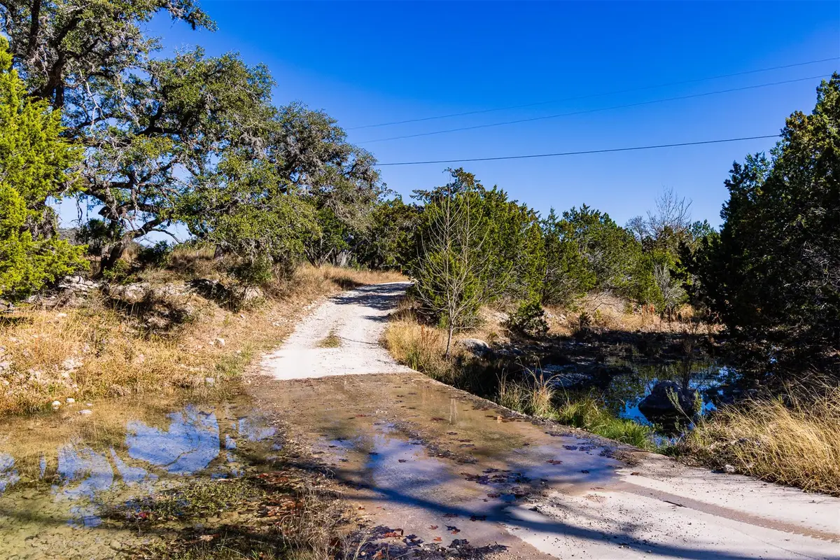 641 Patterson Creek Rd, Leakey, TX 78873 - #1