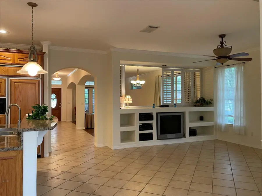 120 Brazos Dr, Georgetown, TX 78628 - #3