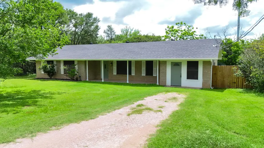 122 Blanket Flower Dr, Bastrop, TX 78602 - #2