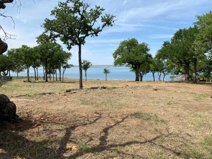 131 Hessie Ave, Burnet, TX 78611 - #2