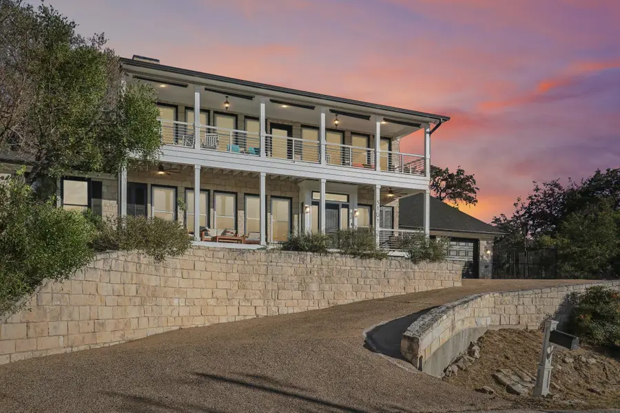 5101 Country Club Dr, Lago Vista, TX 78645 - Image #2