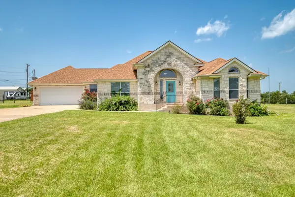 341 Brown Rd, McDade, TX 78650