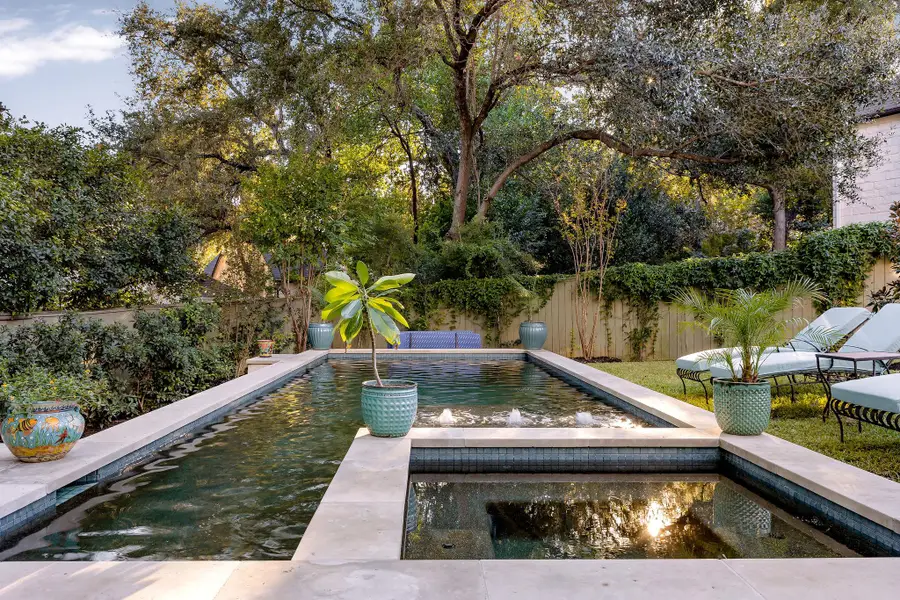 3705 Dogwood Creek Cv, Austin, TX 78746 - #2