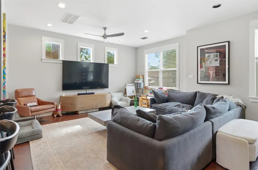 2612 Zaragosa St, Austin, TX 78702 - #3