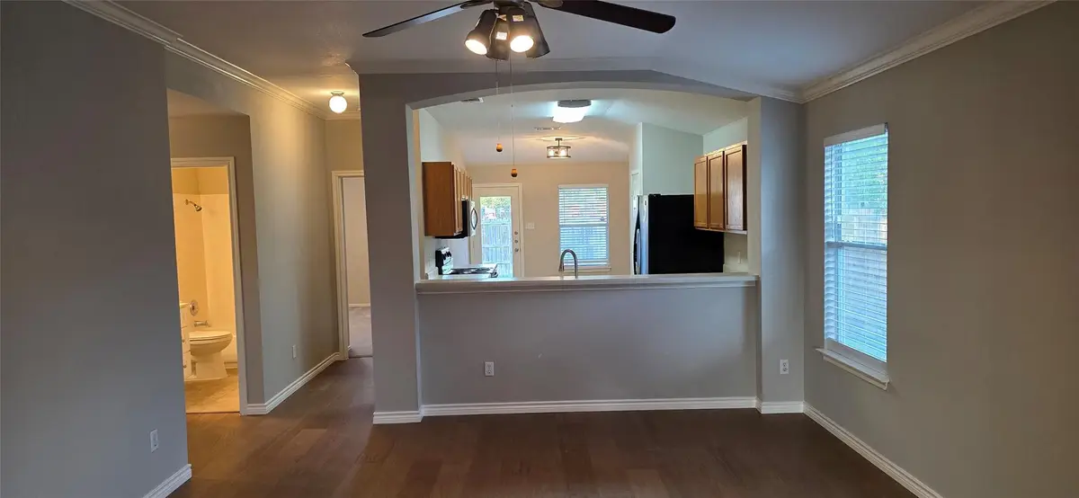 204 Quail Hollow Dr, Hutto, TX 78634 - #1