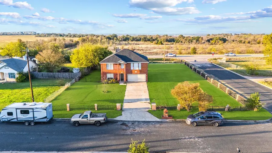 50106 Ironhorse Trl, Georgetown, TX 78626 - Image #3