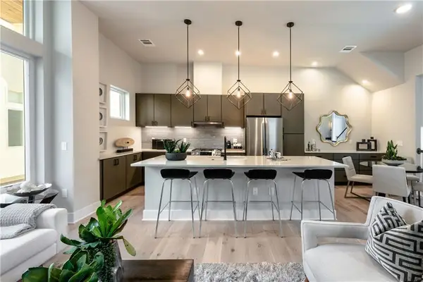 2300 Enfield Rd #304, Austin, TX 78703
