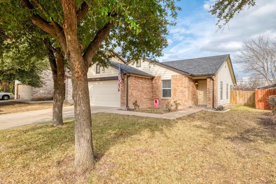 4302 Kings Canyon Dr, Taylor, TX 76574 - #2