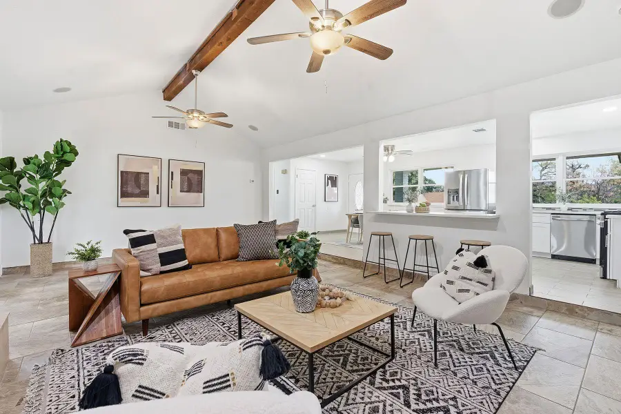 505 Meadowbrook Dr, Georgetown, TX 78628 - Image #2