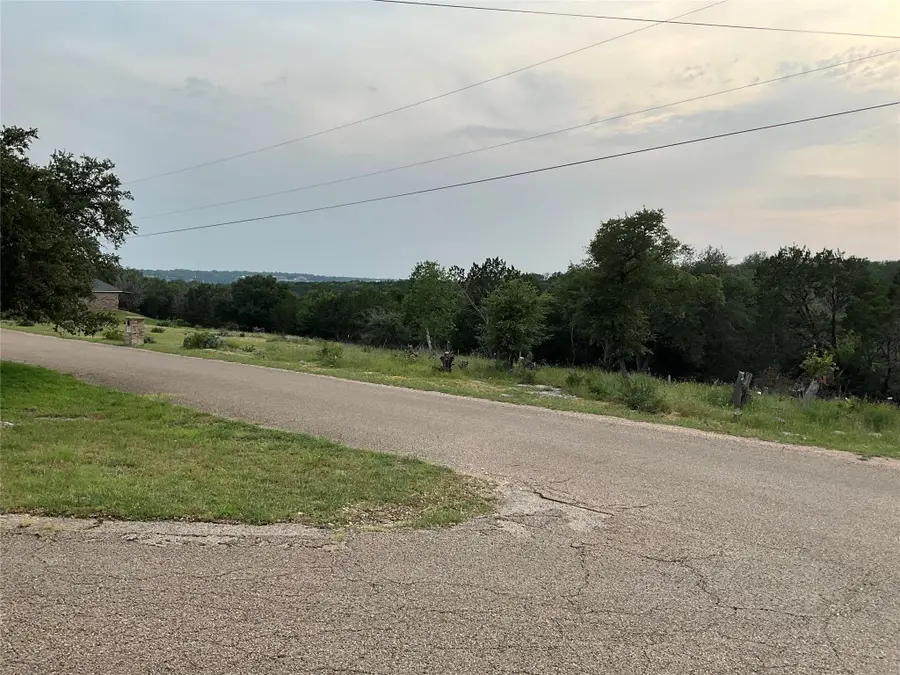 4 Oakmont Cir, Belton, TX 76513 - Image #3