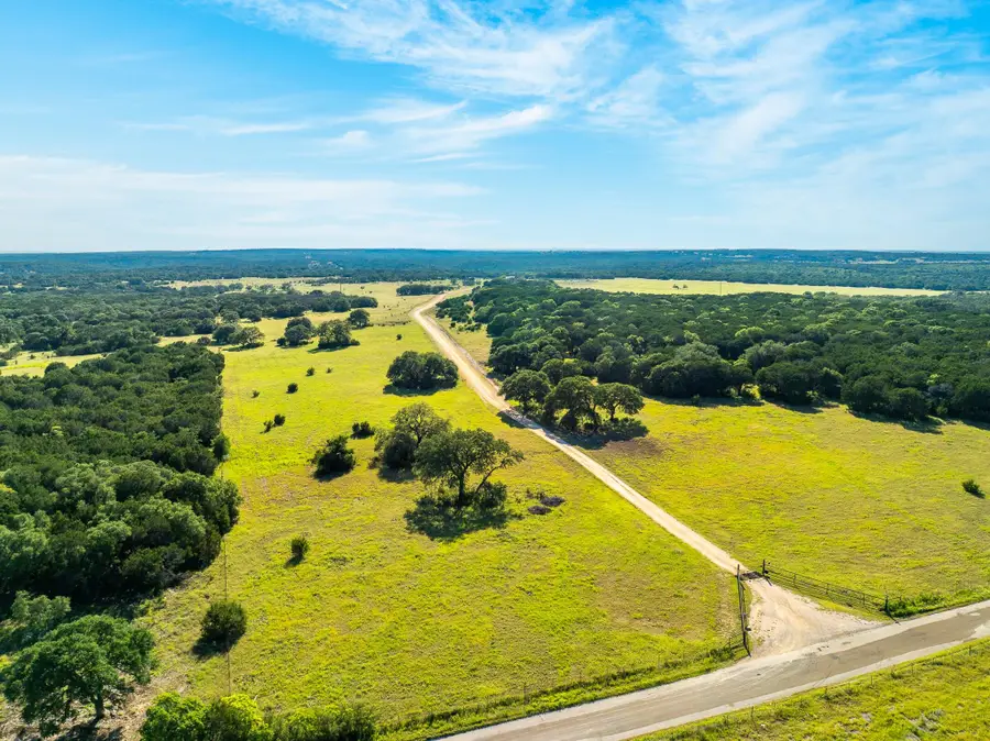 28 Feild Ranch Rd, Burnet, TX 78611 - #3