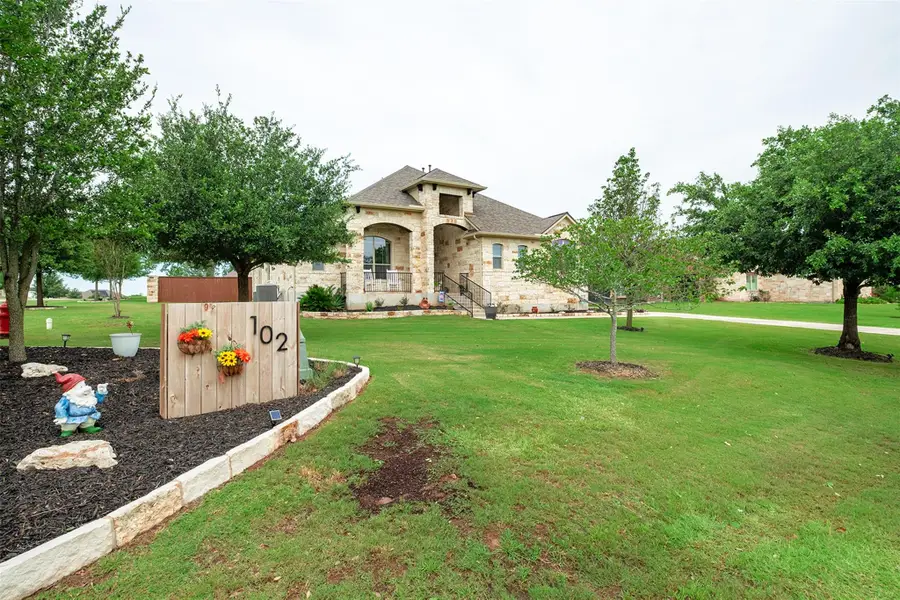 102 Mccoy Cir, Bastrop, TX 78602 - #2