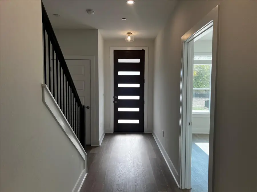 200 W 56th St #5103, Austin, TX 78751 - Image #2