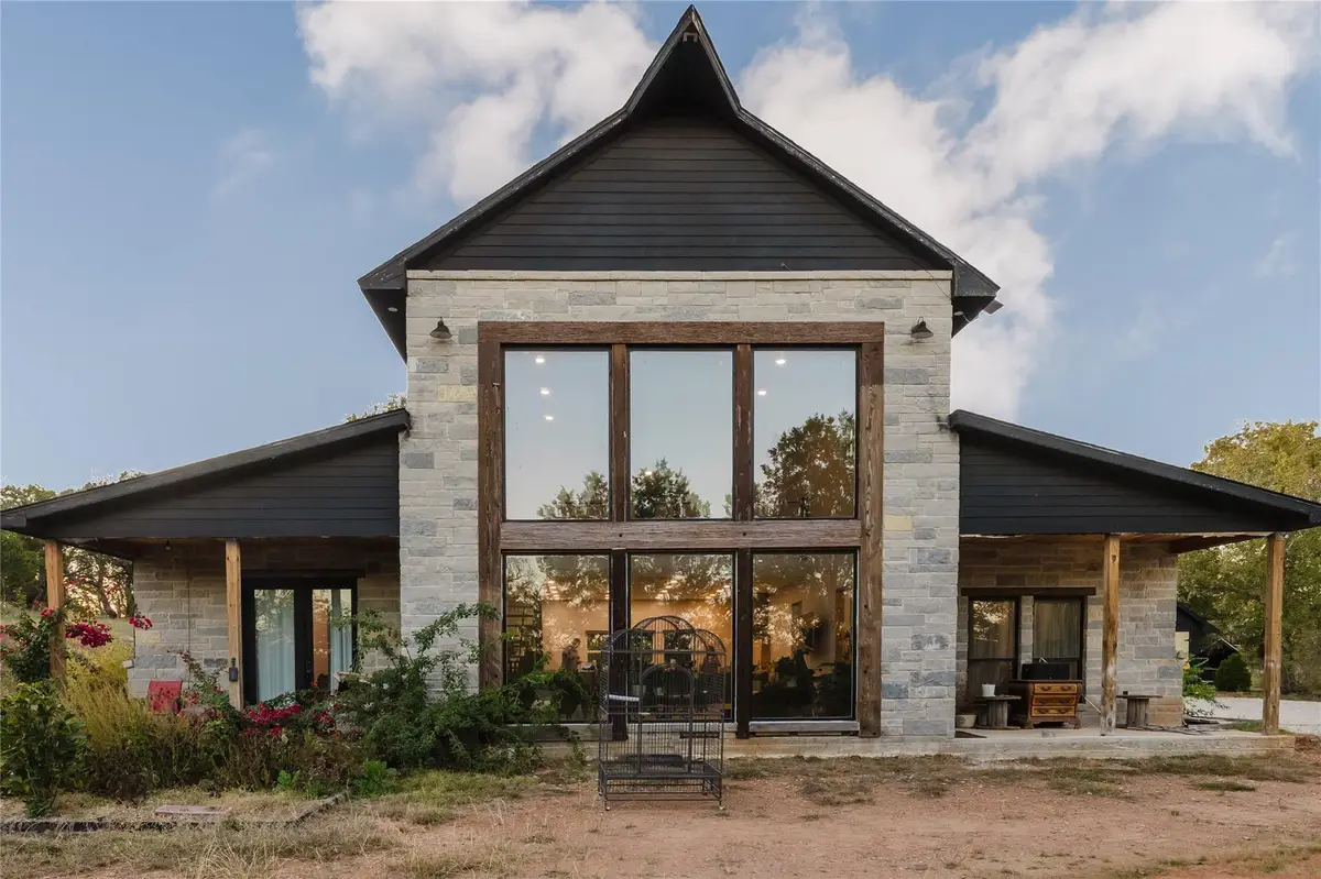 100 Rocky Hollow Dr, Burnet, TX 78611 - Image #1