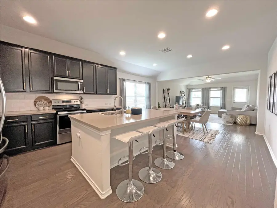 13313 Henneman Dr, Pflugerville, TX 78660 - #2