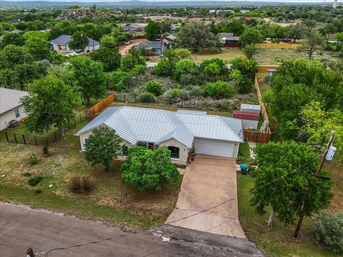 128 W Persimmon Dr, Marble Falls, TX 78654 - #1