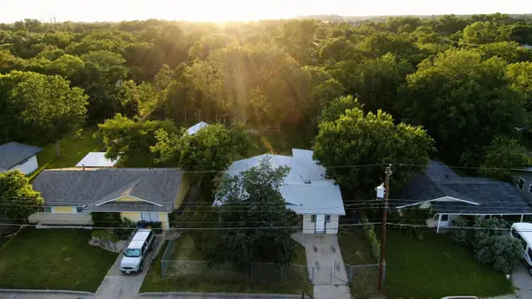 1060 Gardner, Austin, TX 78721
