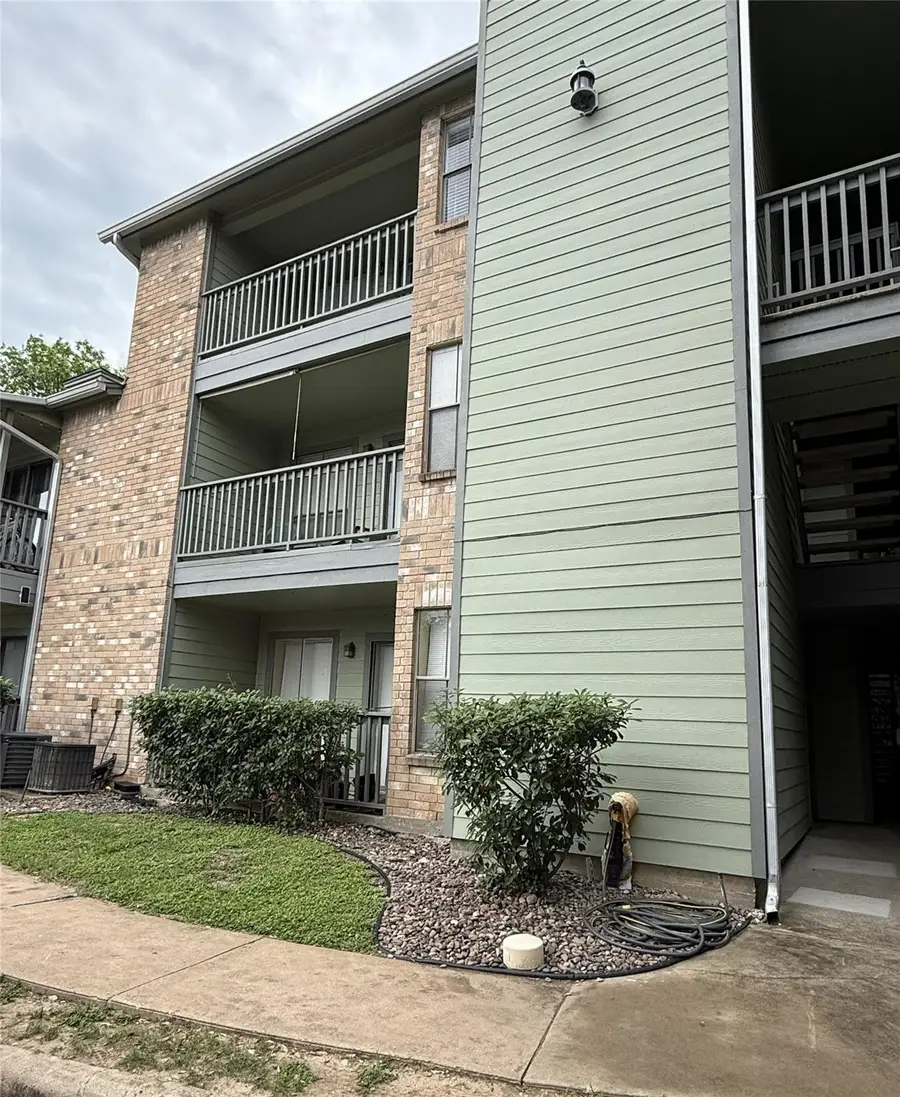 4500 E Oltorf St #A105, Austin, TX 78741 - #2