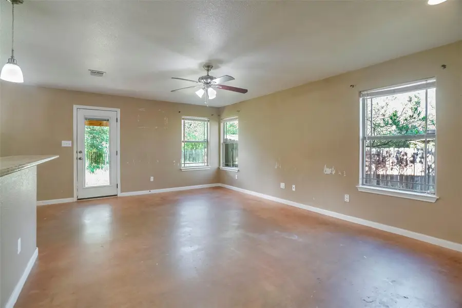324 Kaanapali Ln, Bastrop, TX 78602 - #3