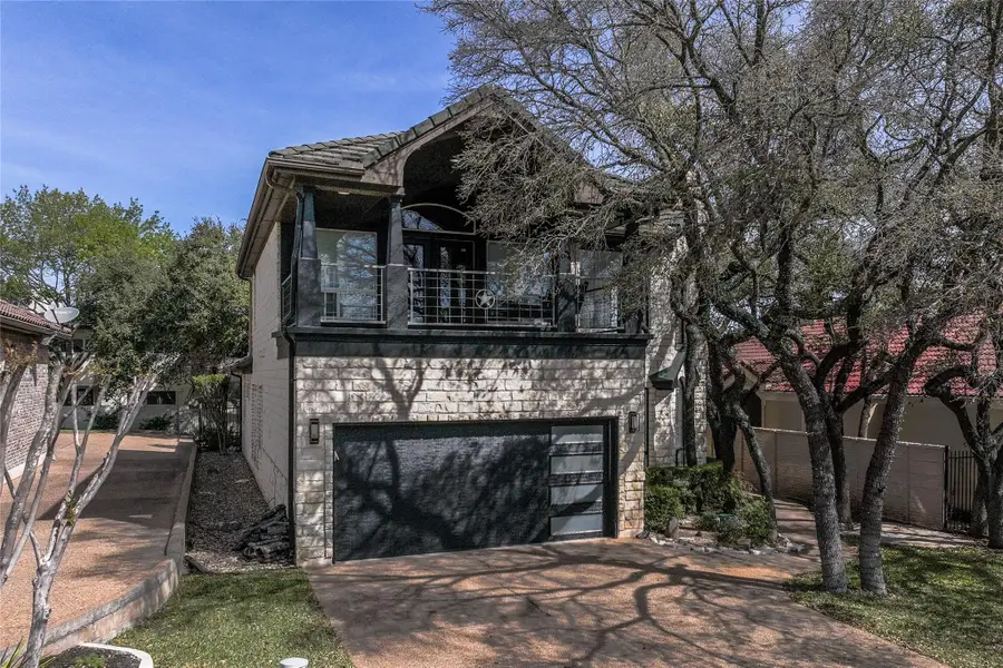 11 Treehaven Ln, The Hills, TX 78738 - #2