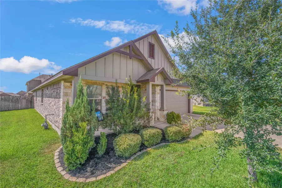 7713 Bunker Dr, Navasota, TX 77868 - #2