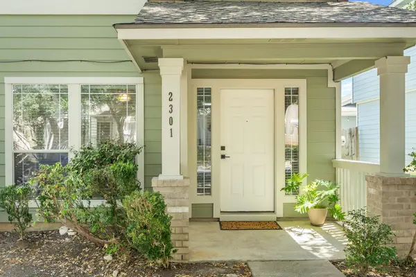 2301 Melissa Oaks Ln, Austin, TX 78744