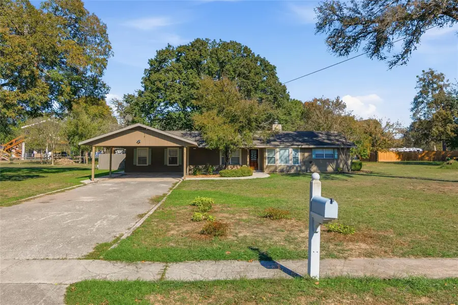 163 Lakeside Dr, Seguin, TX 78155 - Image #3