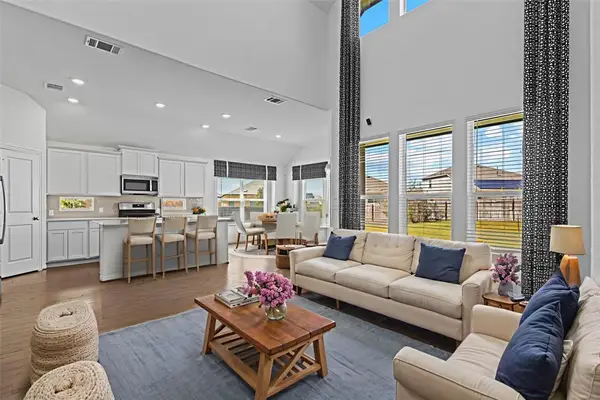 1528 Aspinwall Cv, Leander, TX 78641