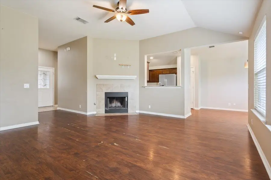 125 Bayliss St, Hutto, TX 78634 - #3