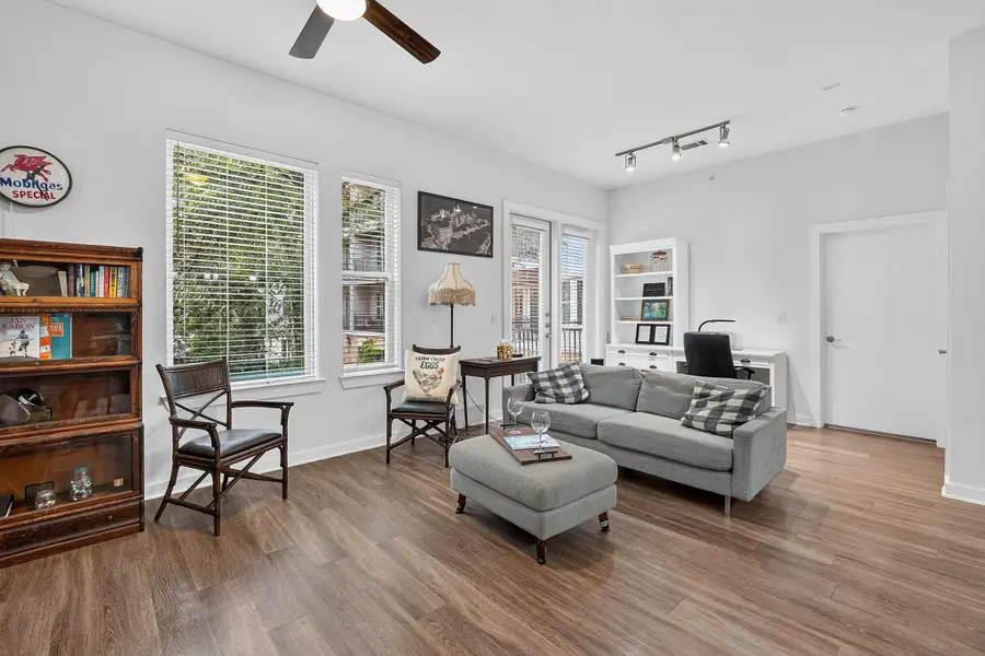 1900 Barton Springs Rd #2047, Austin, TX 78704 - #3