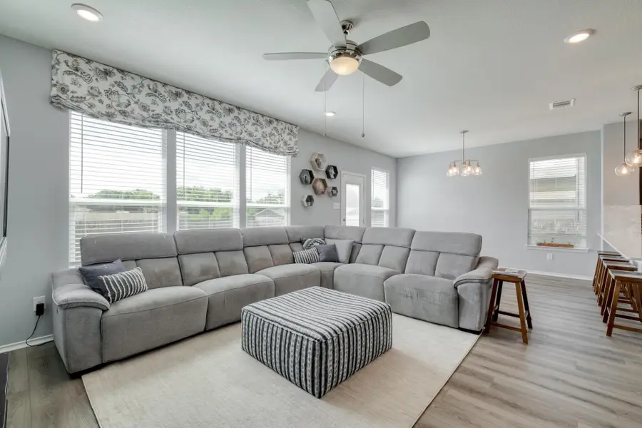 119 W Point Way, Elgin, TX 78621 - #3