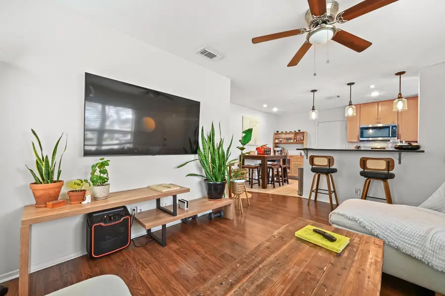 1005 Daphne Ct, Austin, TX 78704 - Image #3