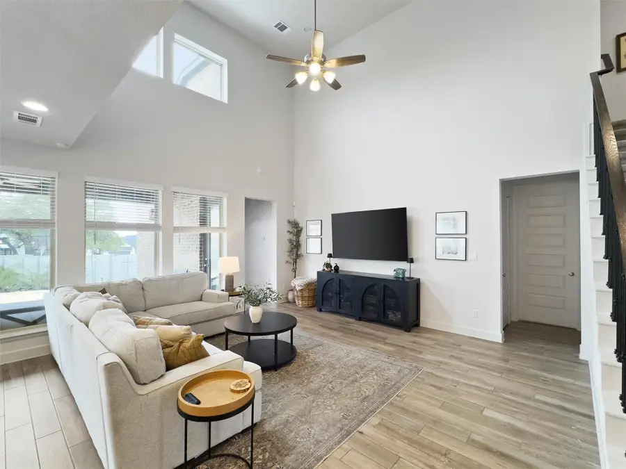 221 Ashmore Ln, Georgetown, TX 78628 - Image #3