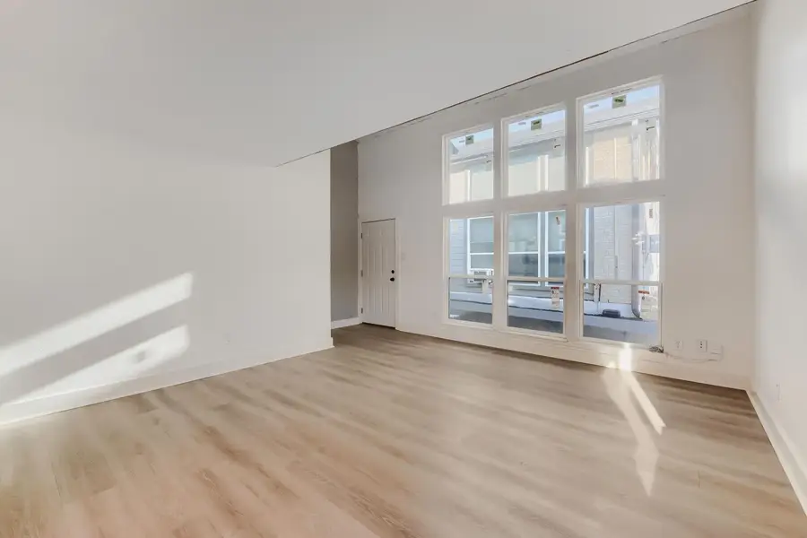2124 Burton Dr #174, Austin, TX 78741 - #3
