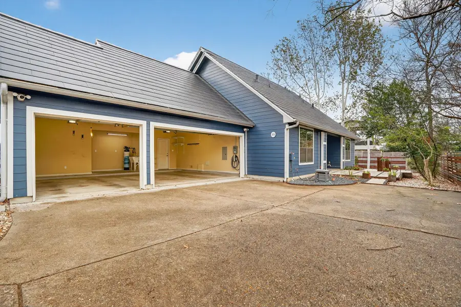 1811 Bluebonnet Ln, Austin, TX 78704 - Image #3