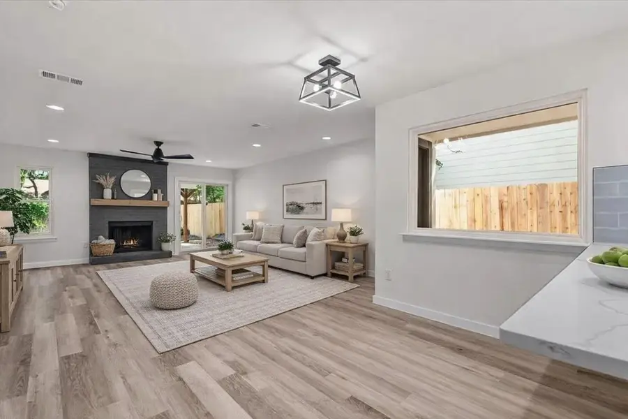 9717 Anderson Village Dr, Austin, TX 78729 - Image #3