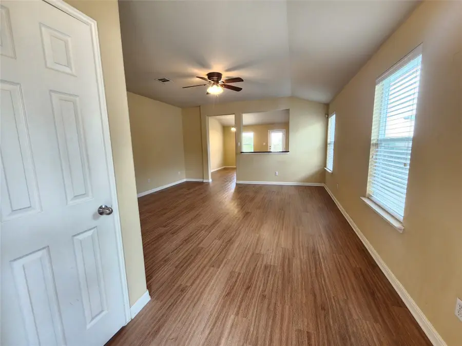 107 Lavaca Loop, Hutto, TX 78634 - #3