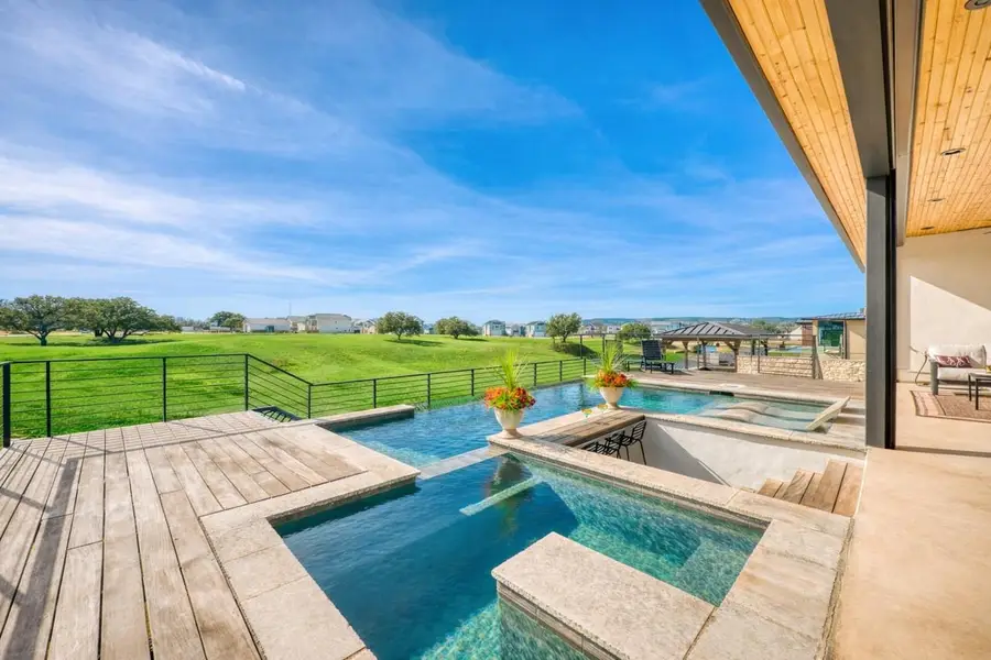 110 Clearwater Dr, Kingsland, TX 78639 - #2