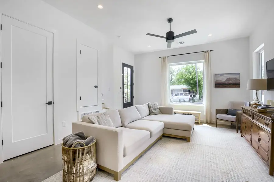4804 Ribbecke Ave #A, Austin, TX 78721 - #3