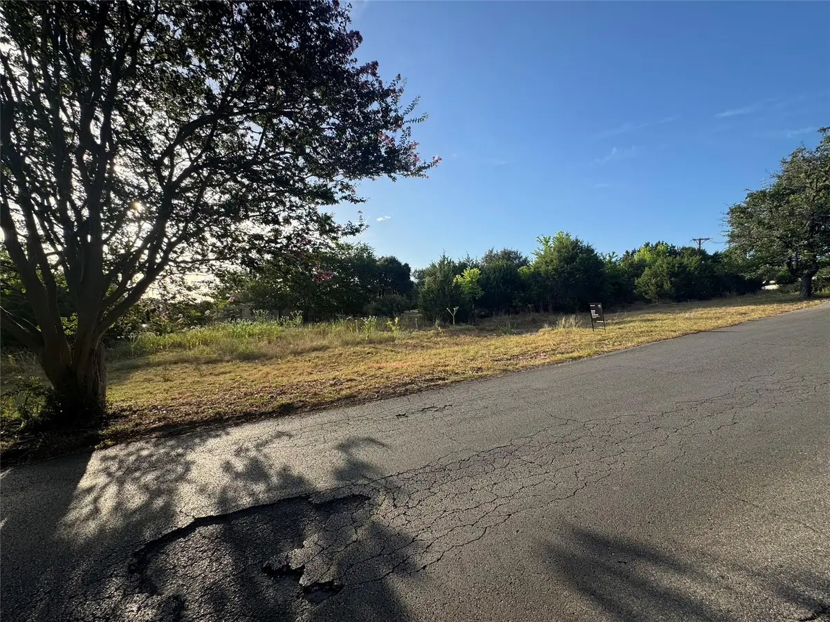 237 Woodcreek Dr, Wimberley, TX 78676 - #1