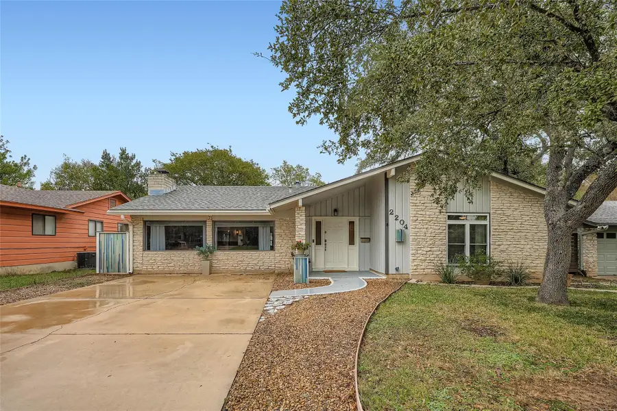 2204 Falcon Hill Dr, Austin, TX 78745 - Image #2