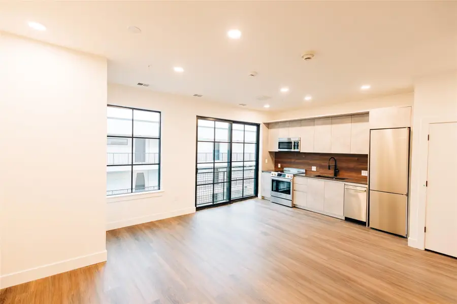 4315 S Congress Ave #520, Austin, TX 78745 - Image #2
