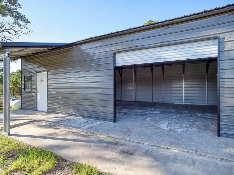 235 Pinehill Dr, Bastrop, TX 78602 - #3