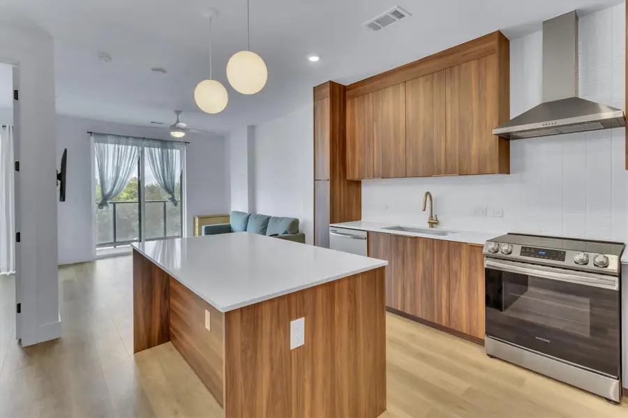 1701 Simond Ave #226, Austin, TX 78723 - #3