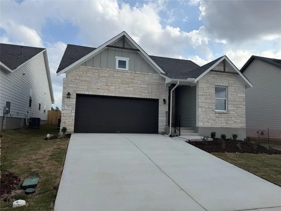 242 Crater Lake Dr, Dripping Springs, TX 78620 - #2