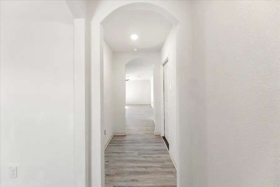 4005 Cressler Ln #16G, Jarrell, TX 76537 - Image #2