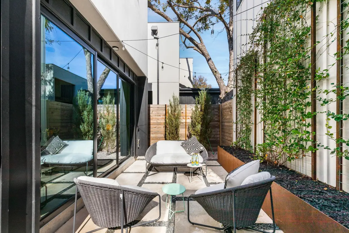 631 Tillery St #1, Austin, TX 78702 - #1