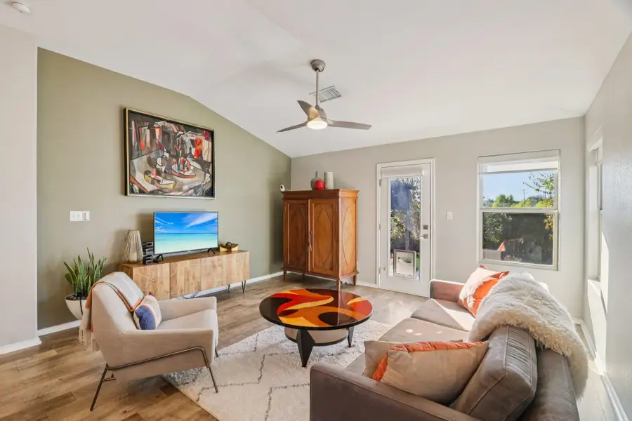 17500 Bridgefarmer Blvd, Pflugerville, TX 78660 - Image #3