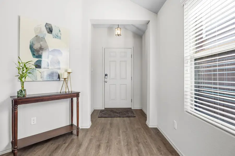 709 Carol Dr, Hutto, TX 78634 - Image #3